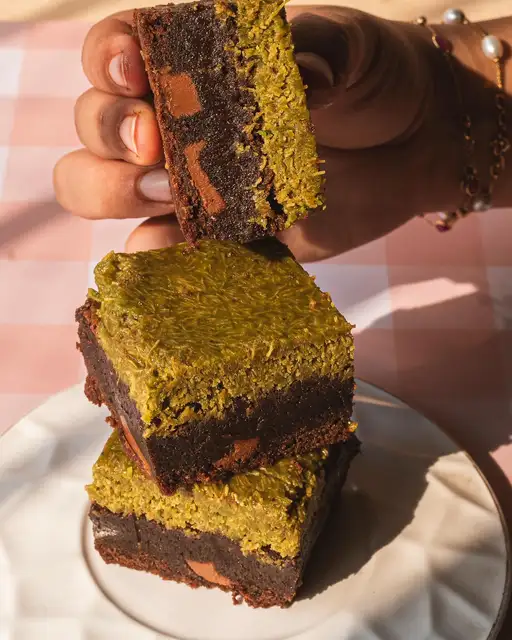 Chocolate Kunafa Brownie
